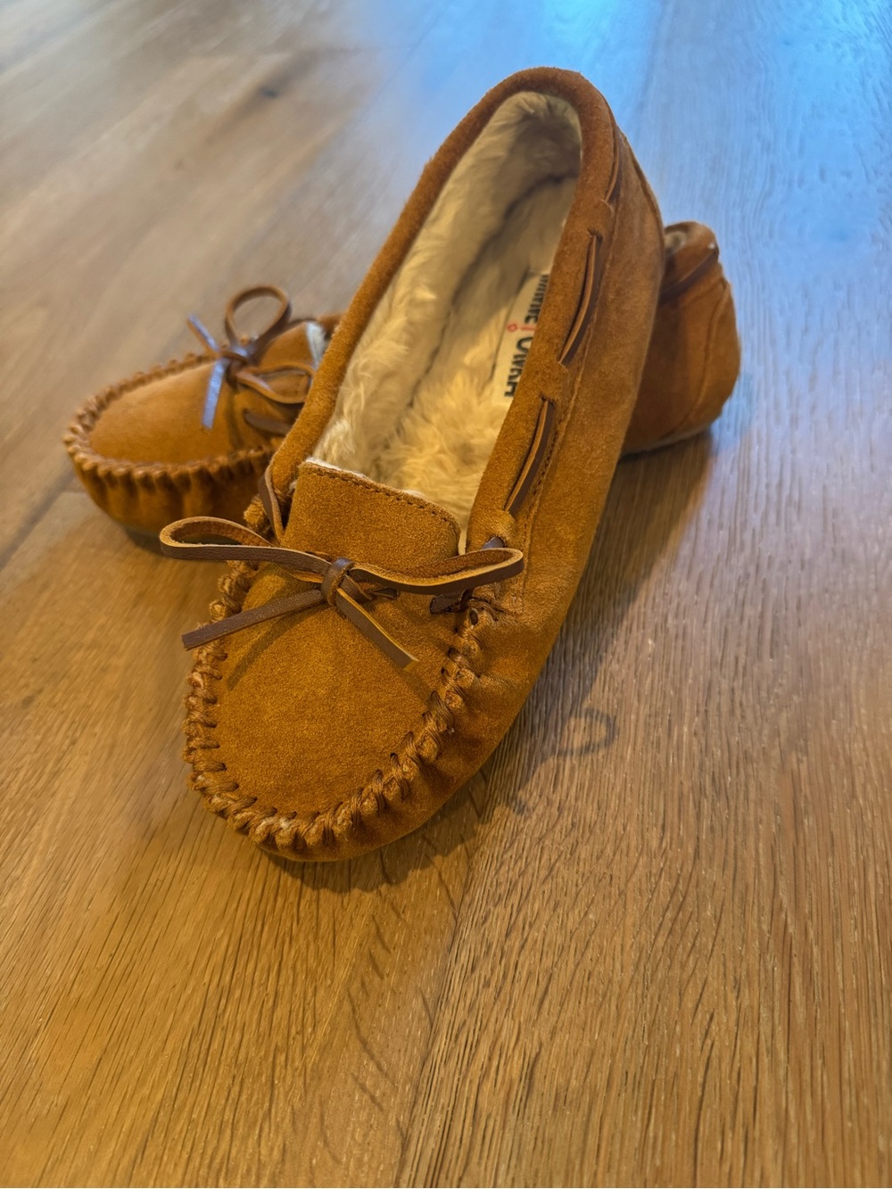 Minnetonka Cally Tan Suede Faux Fur Moccasin Slippers 7